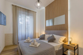 Imperium House - appartamento con giardino privato, 3 minuti da Metro Piazza Bologna, A-C,